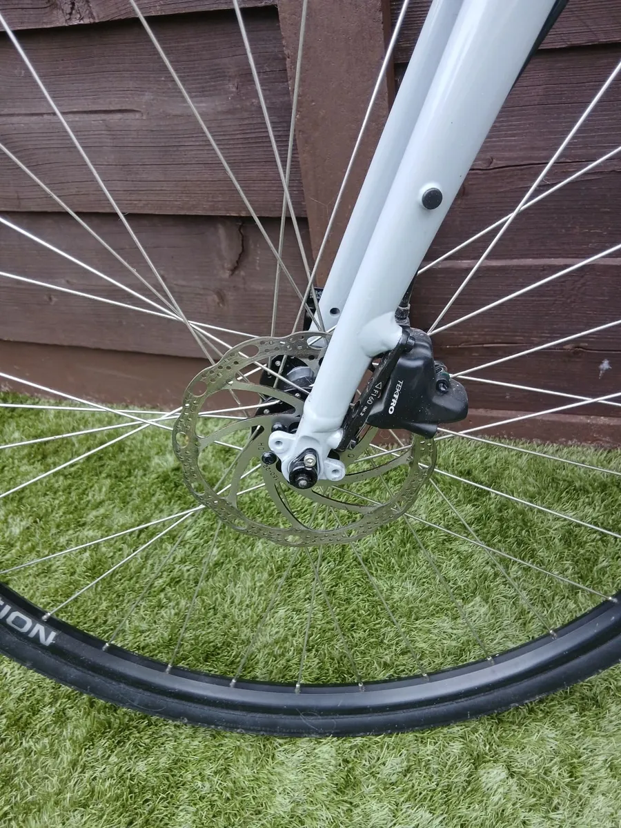 TREK FX 2 - Image 2