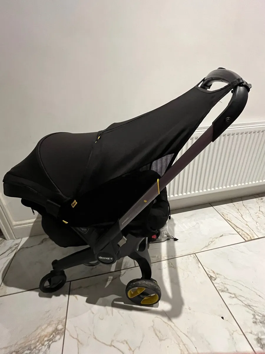 Doona Buggy Car Seat Padded Travel Bag Rain Cover - Image 3