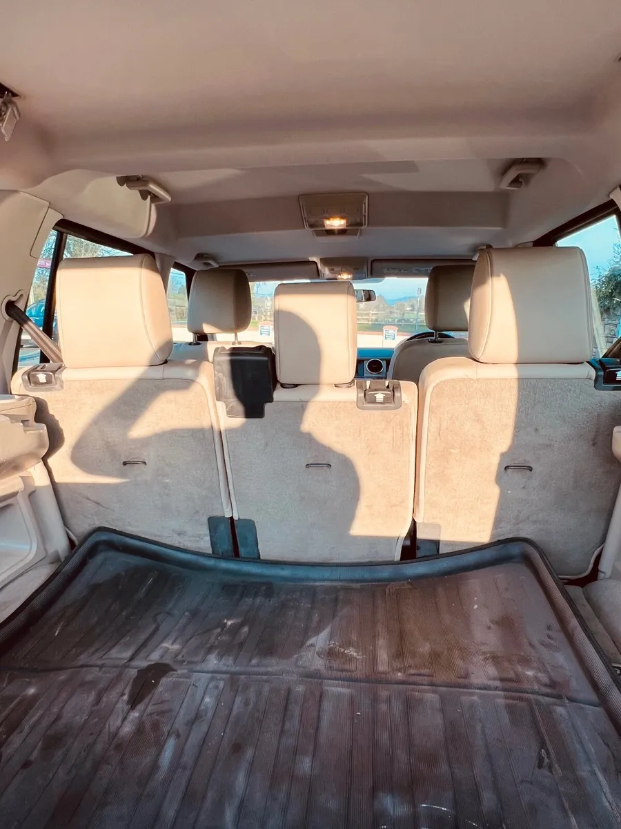 Land Rover Discovery 2010 - Image 2