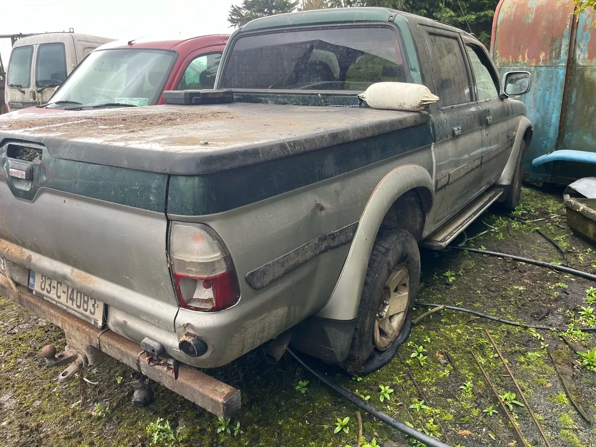 2002 Mitsubishi l200 and pajero 2.5 - Image 4