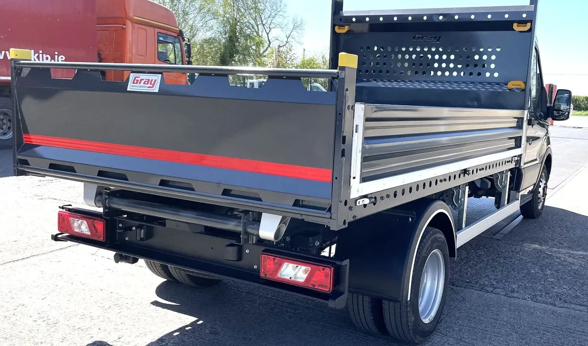 New Tipping Bodies 3,5 & 7.5 Ton Trucks Gray VB - Image 1