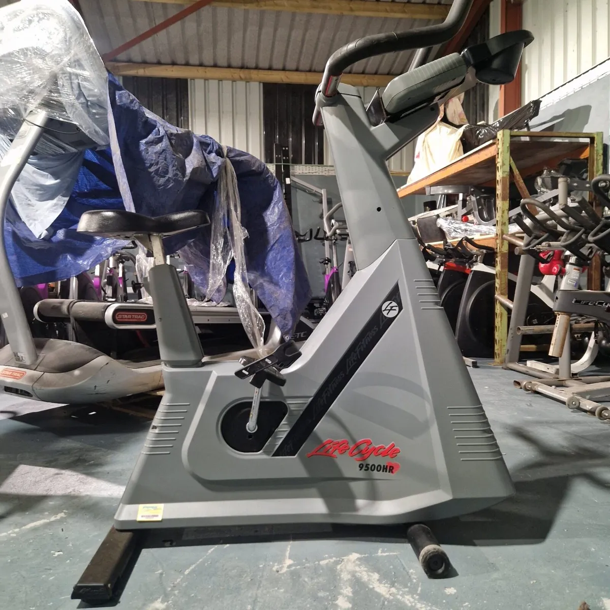 WAREHOUSE CLEARANCE life fitness bikes - Image 1