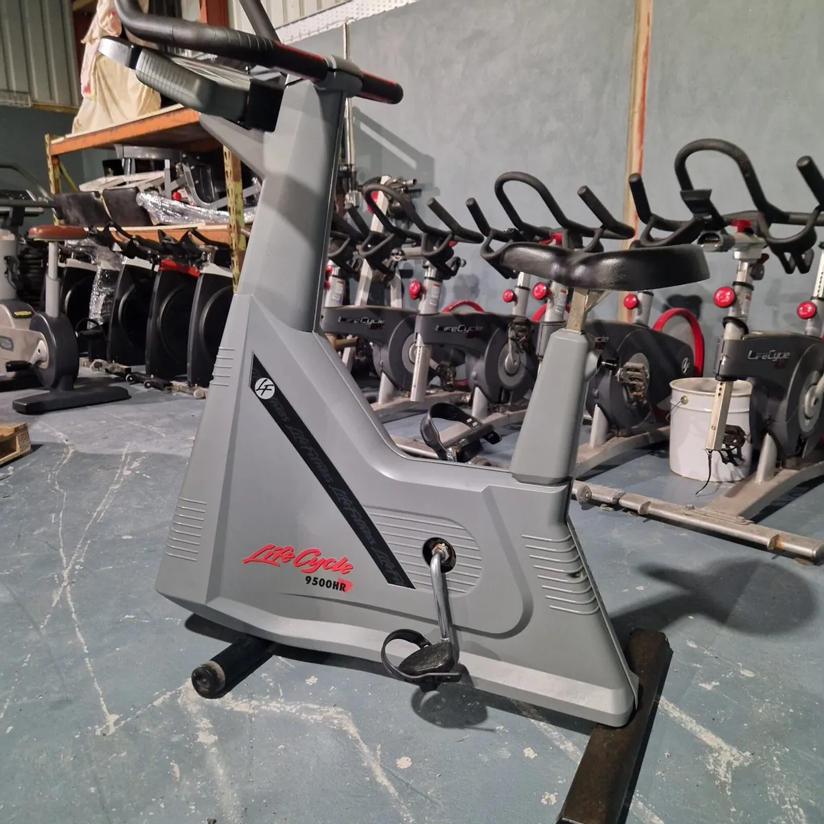 WAREHOUSE CLEARANCE life fitness bikes - Image 3