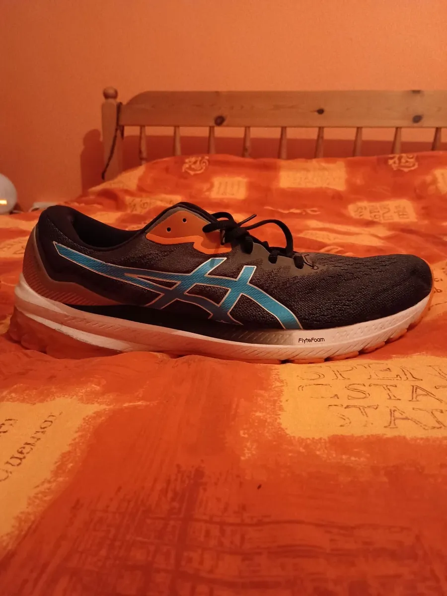 ASICS Running Shoes UK15 / US16 - Image 2