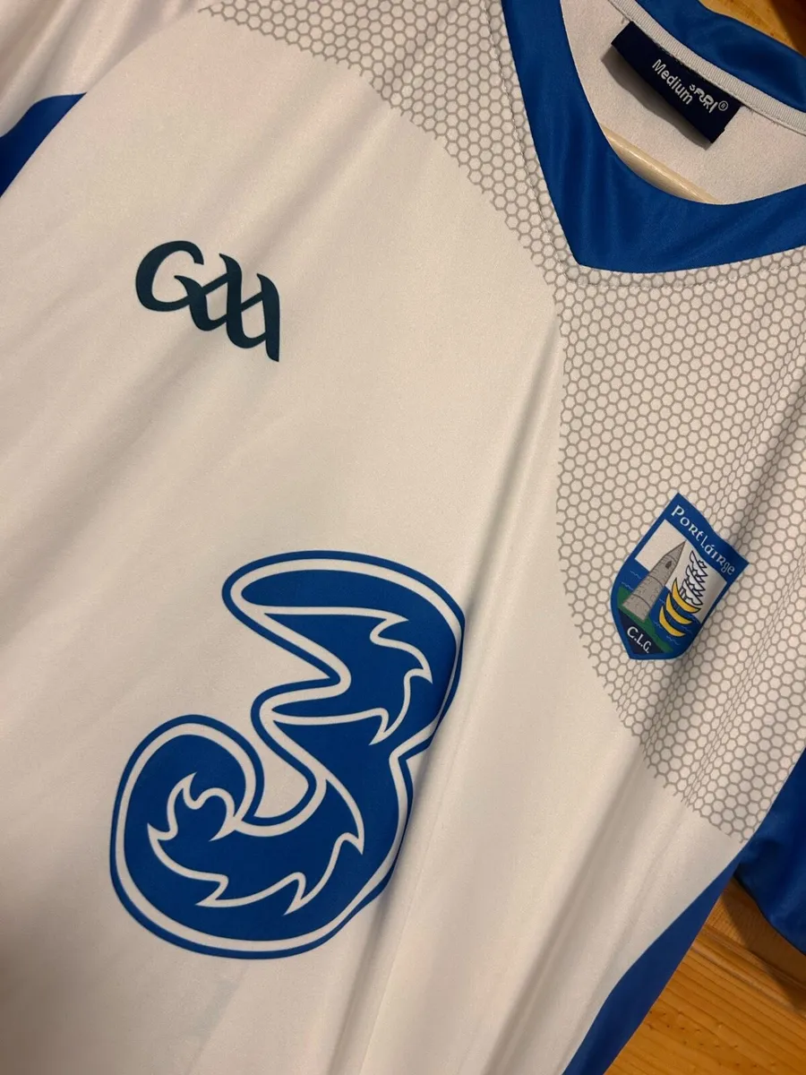2016/17 Waterford GAA Jersey - Image 3