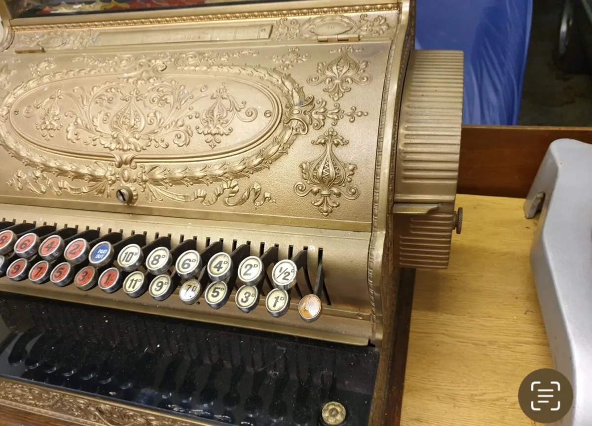 Vintage cash register - Image 3
