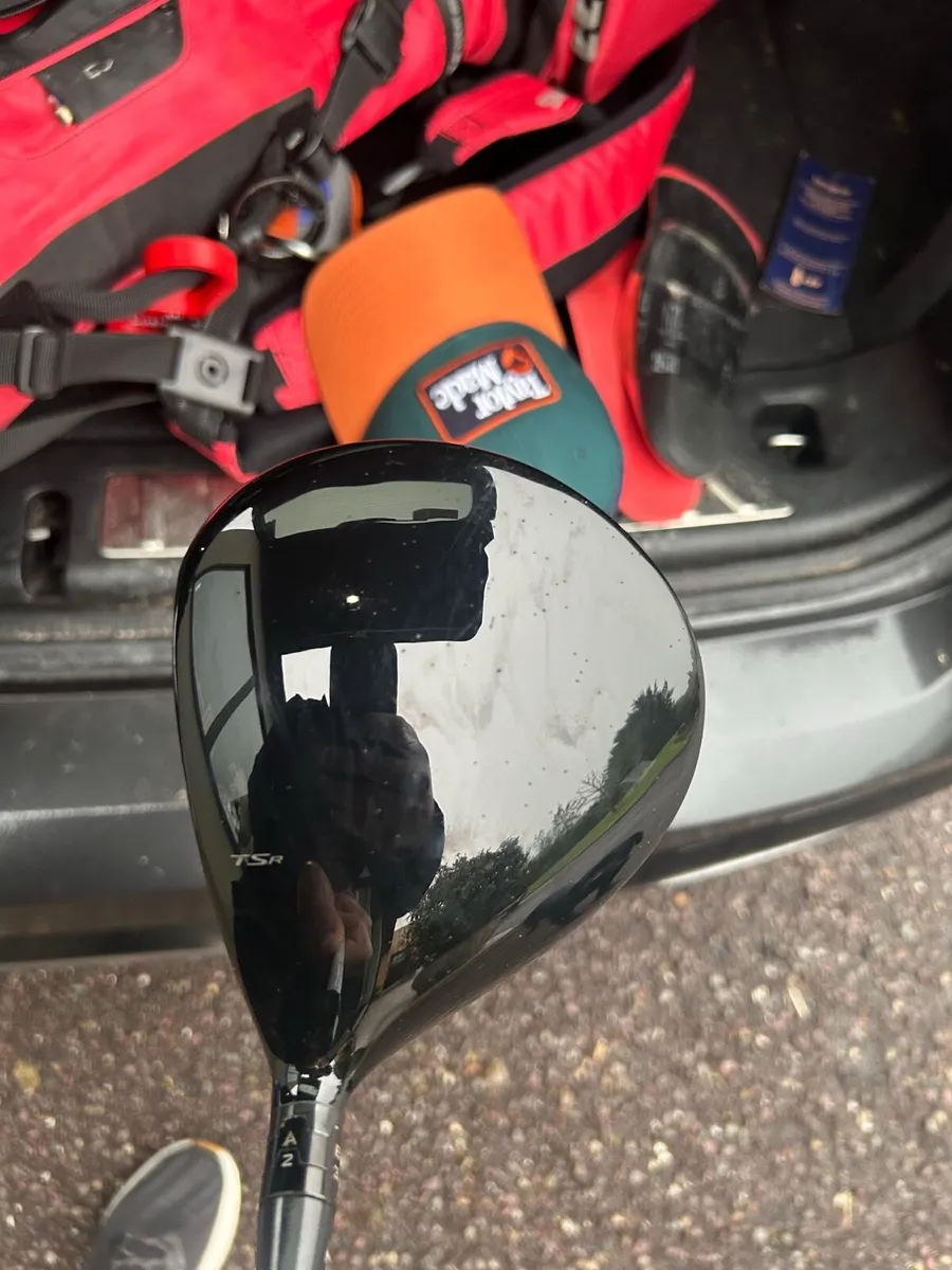 Titleist Driver TSR3 XStiff - Image 1