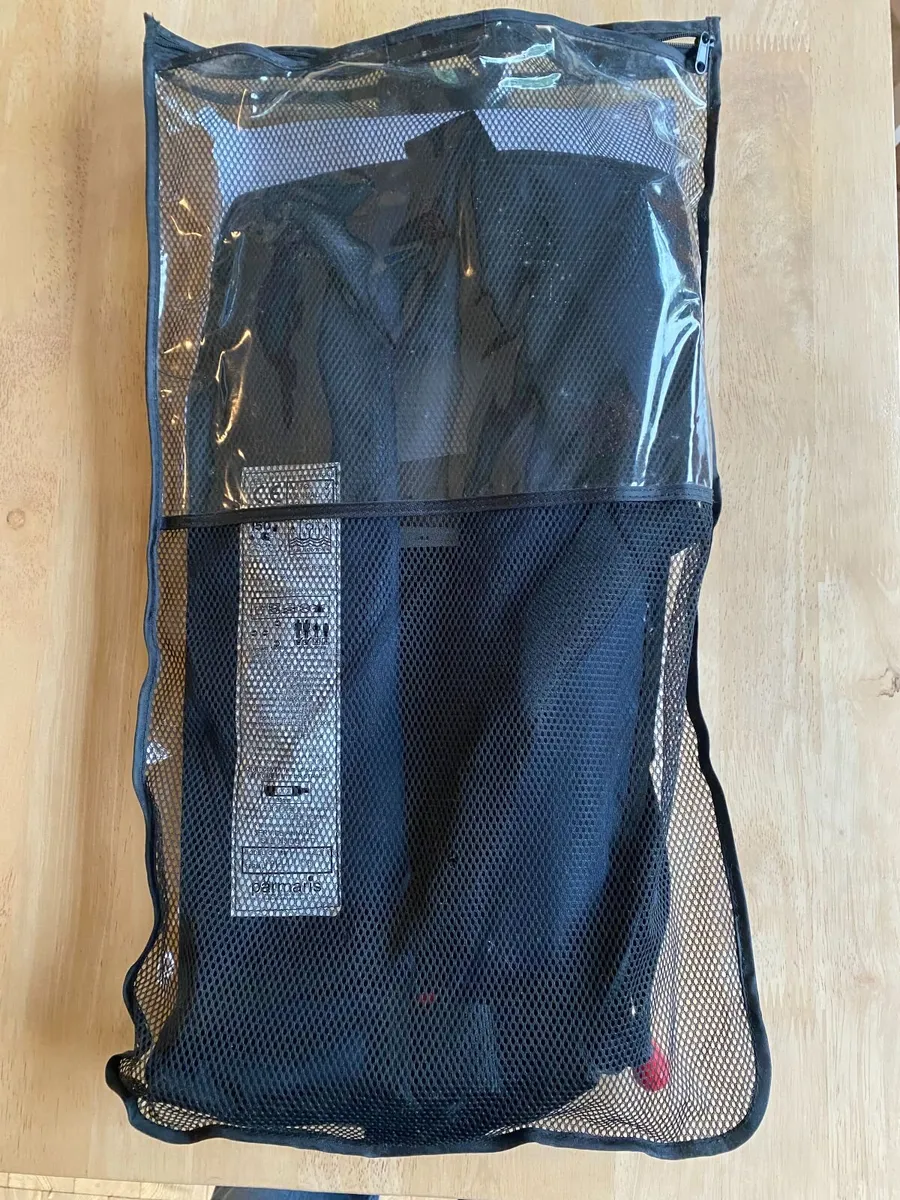 Parmarisinflatable lifejacket for adults - Image 3