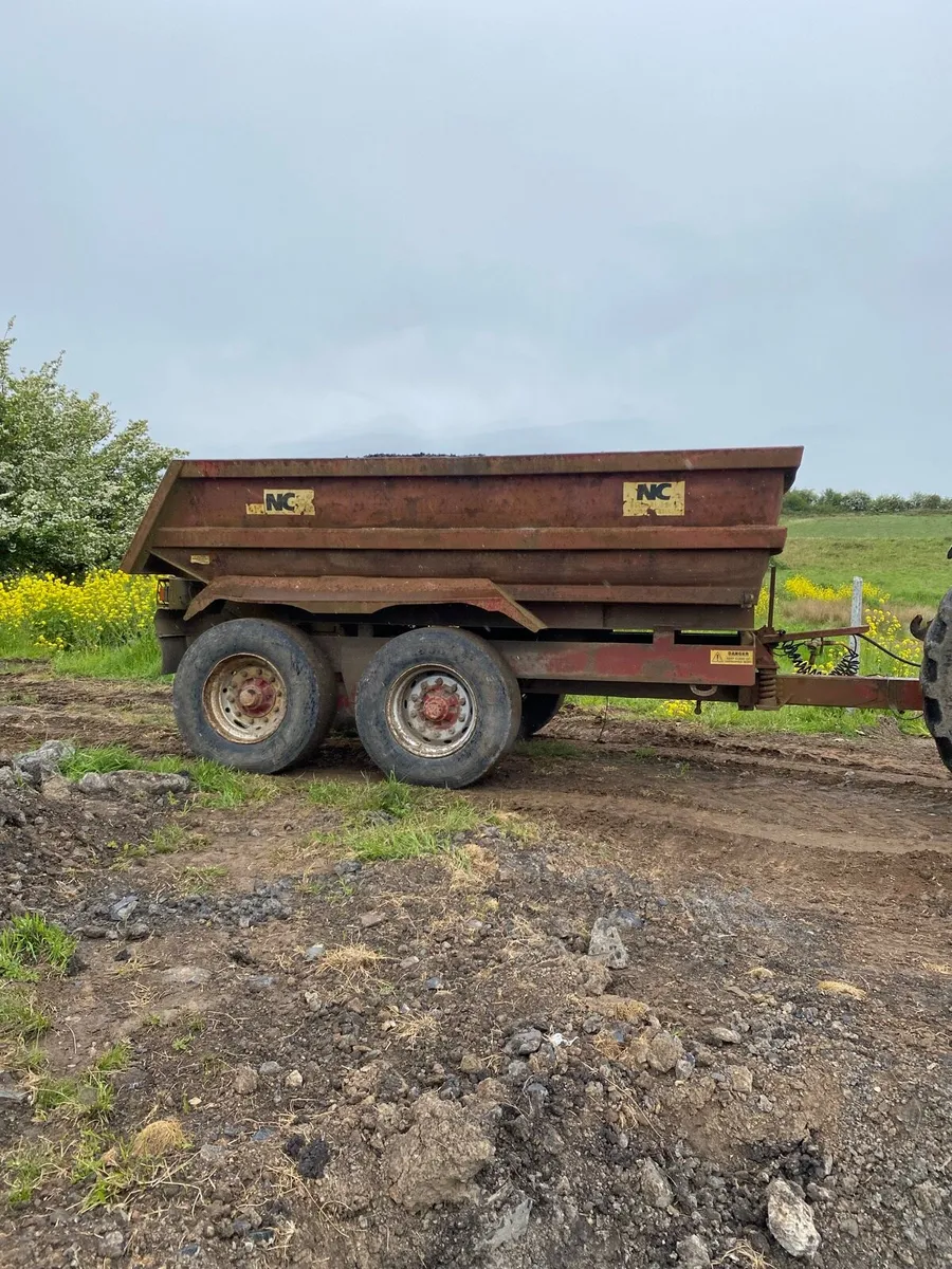 Dump trailer - Image 1