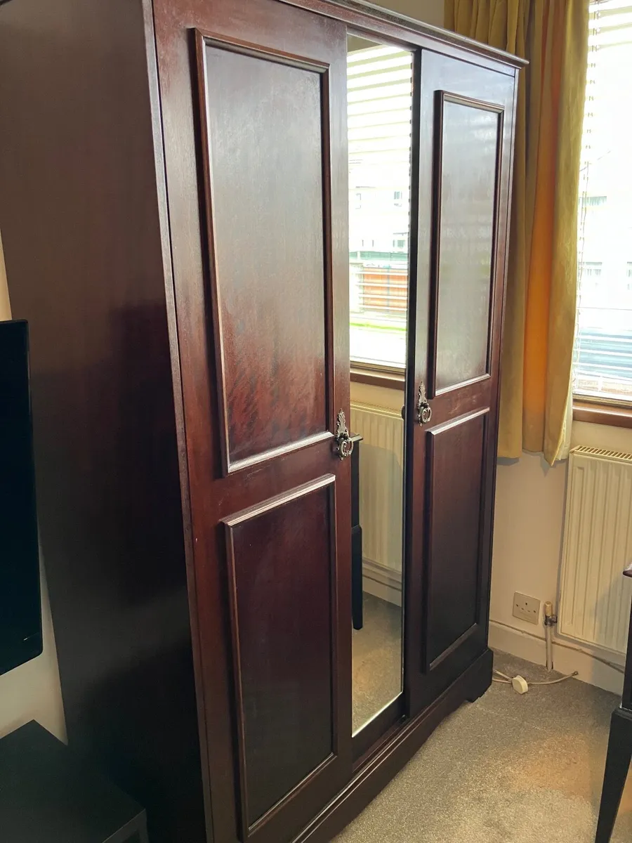 Antique wardrobe - Image 4