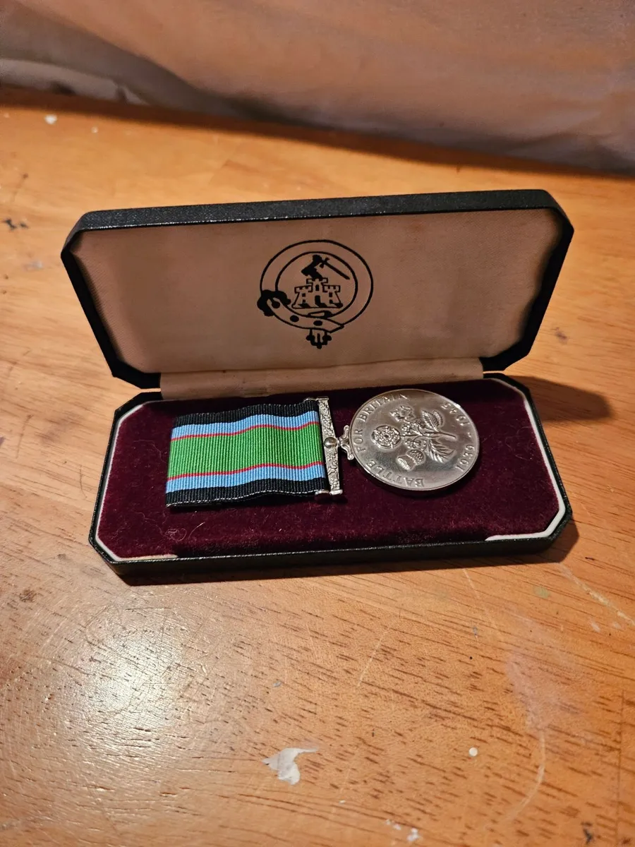 Commerative Battle of Britain Medal - Image 3