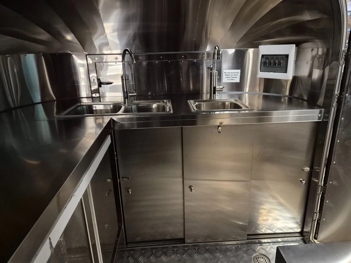 Food trailer- BRAND NEW - Image 2