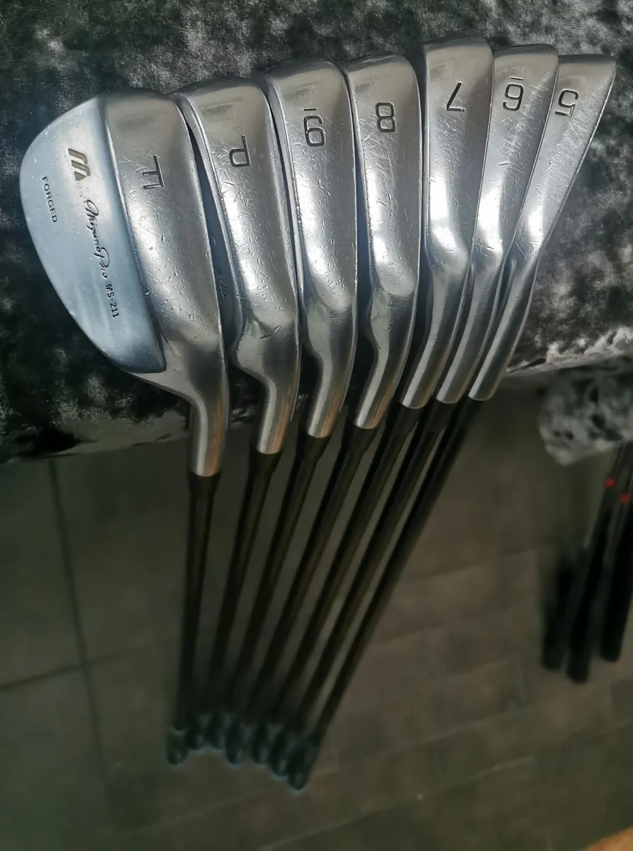 RARE Mizuno Pro MS211 Irons - Image 3
