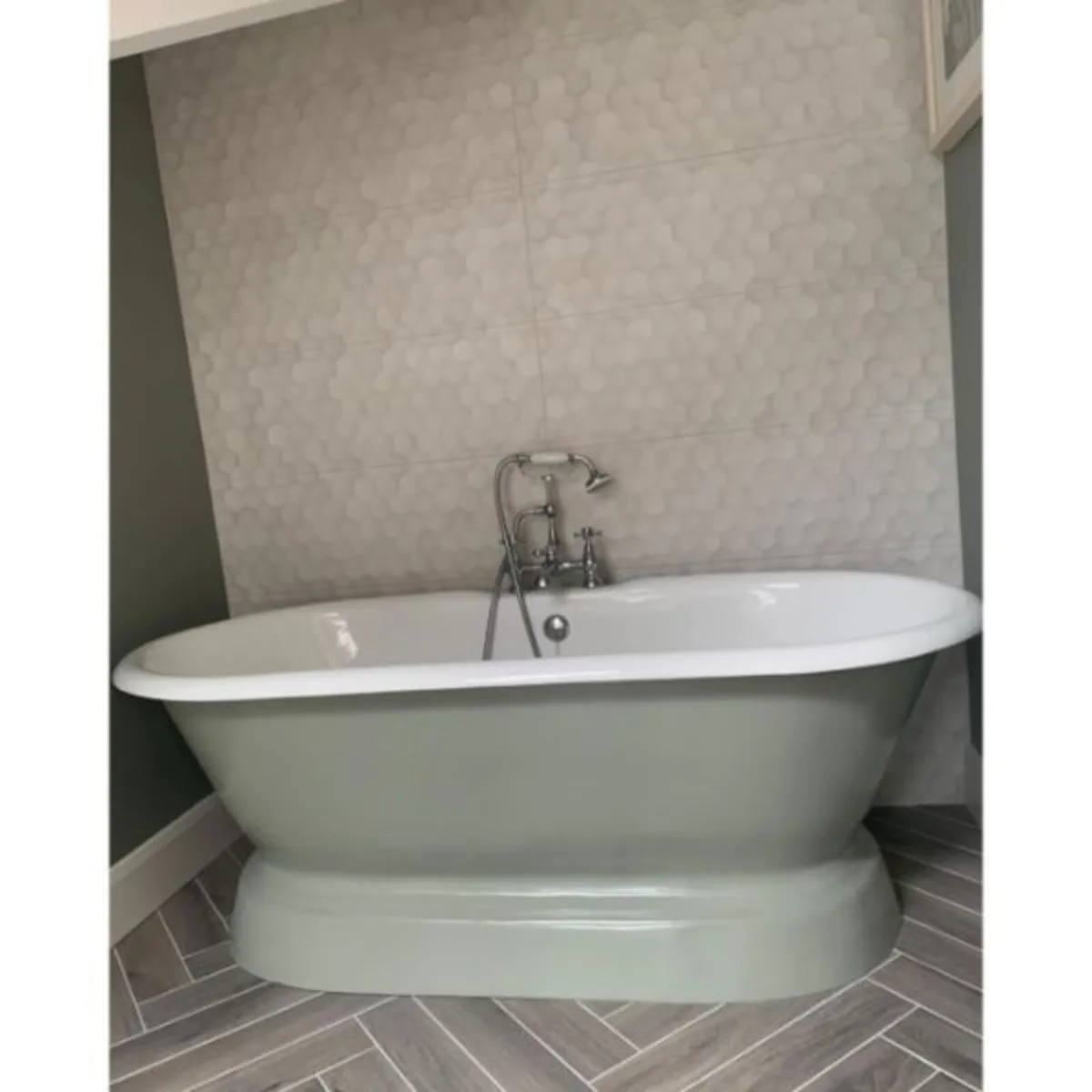 Chaumont Double Ended Plinth Cast Iron Bath - Image 2