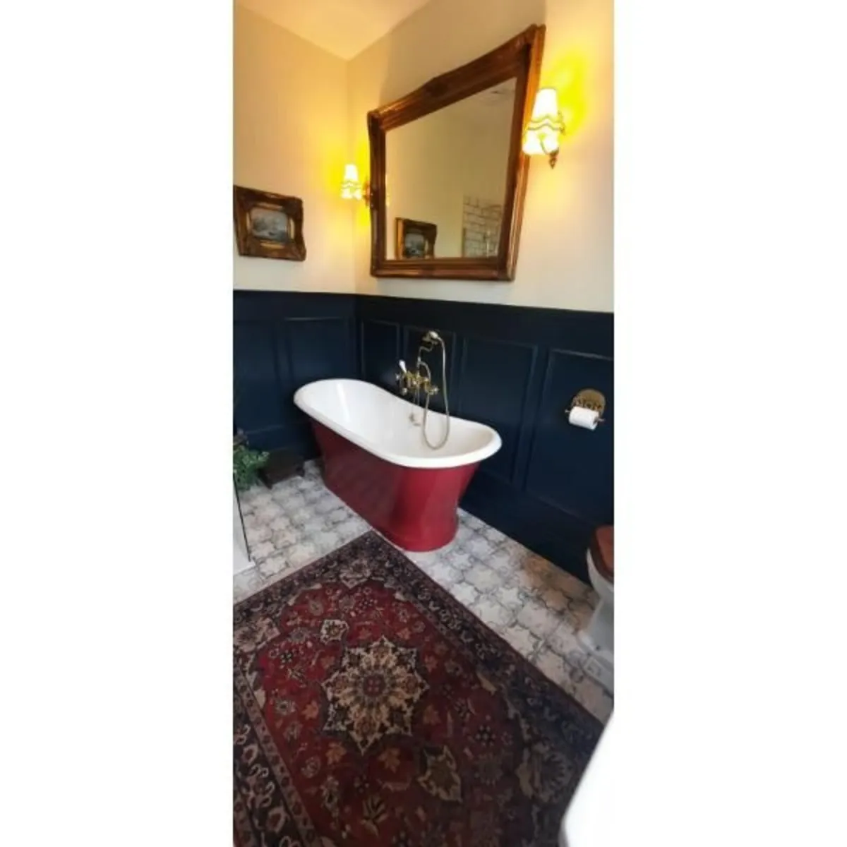 Lyon Cast Iron Bath - Image 3