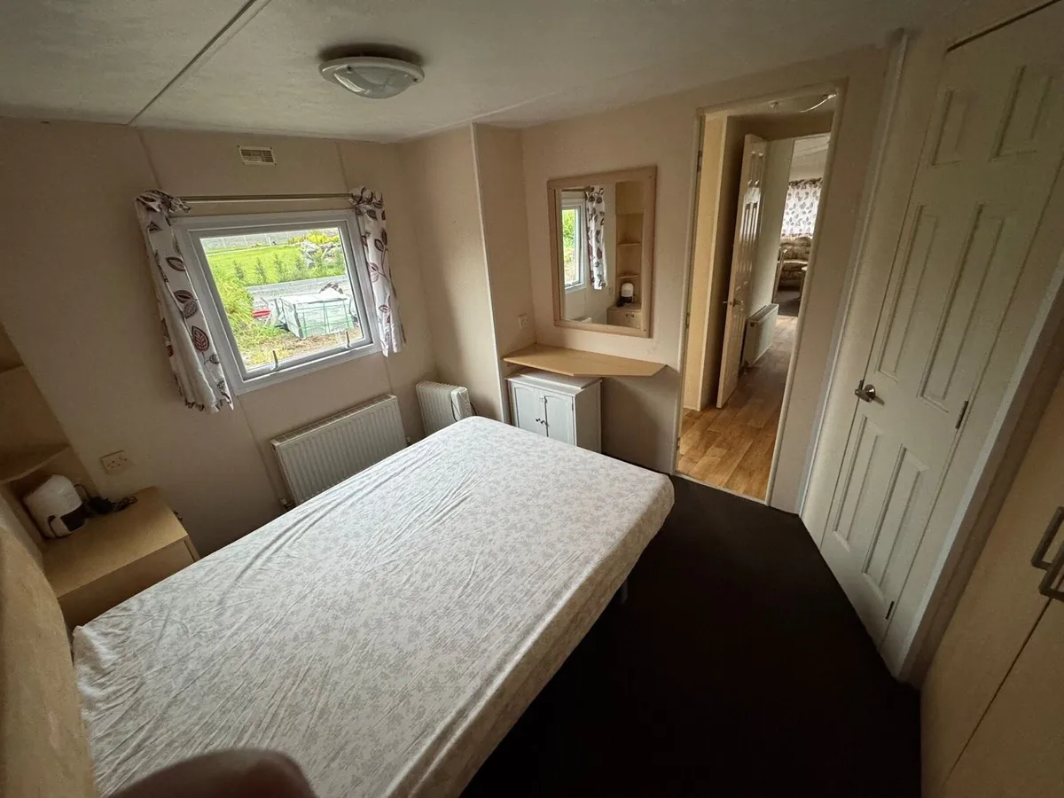 2 bedroom mobile home - Image 3
