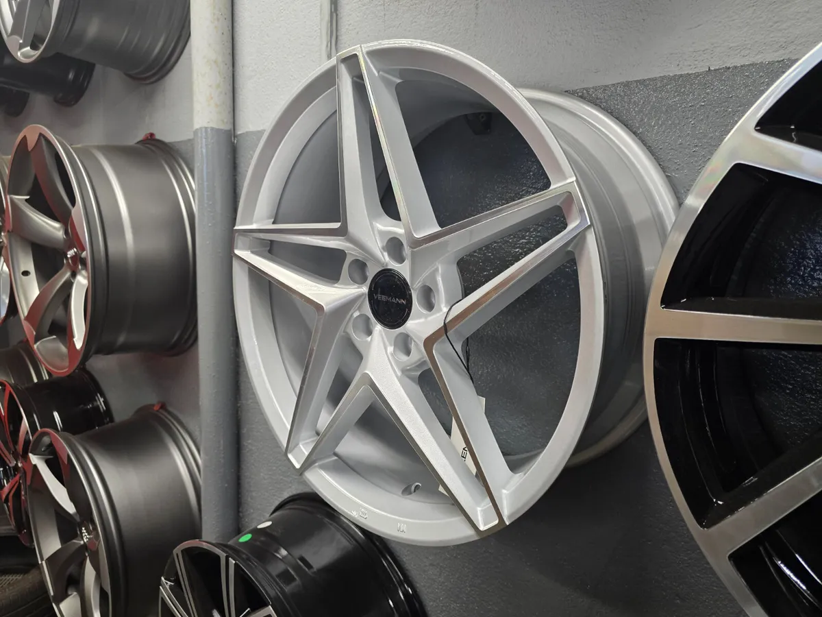 **Special** 19" VEEMANN V-FS46