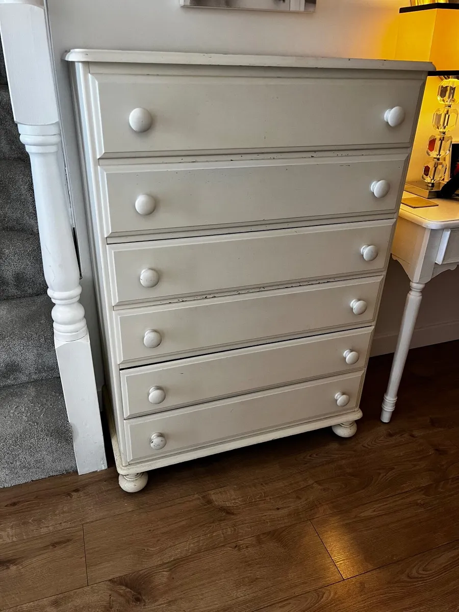 Chest of Drawers