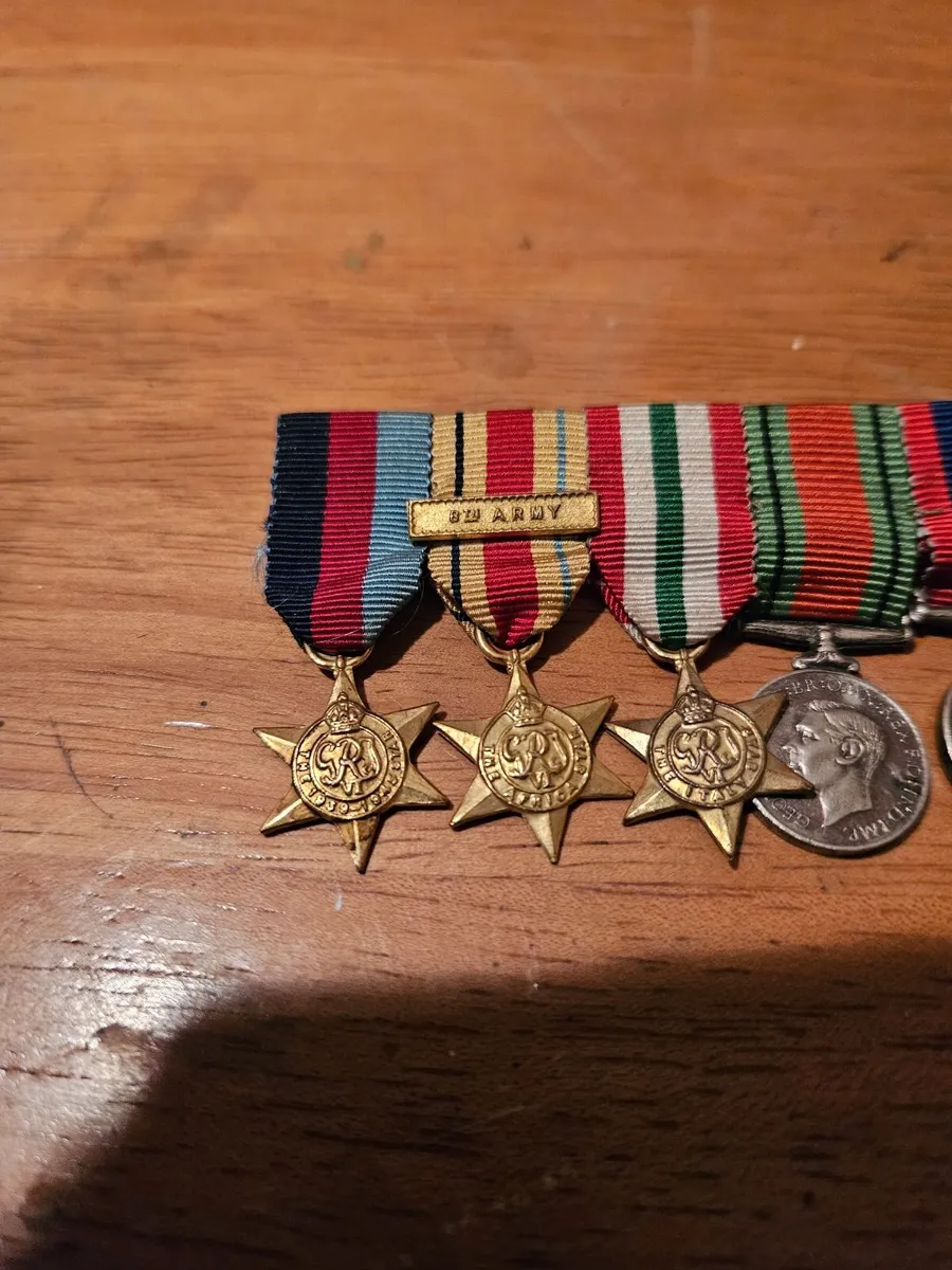 Vintage British WW2 8th Army Breast Medals - Image 2