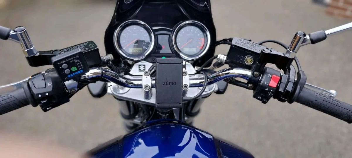 Suzuki GSX 1400 - Image 4