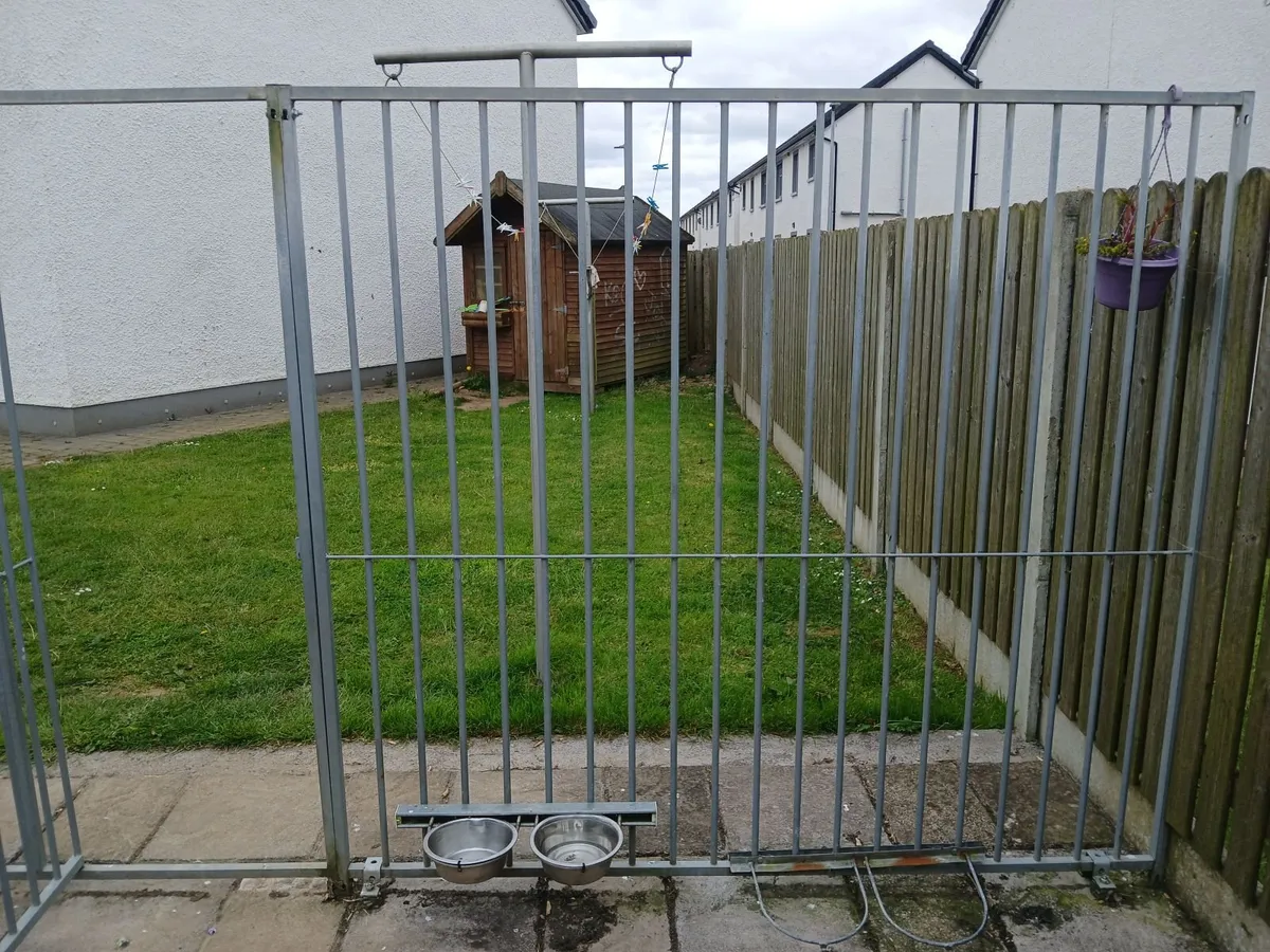 DOG RUN / DOG KENNEL - Image 2