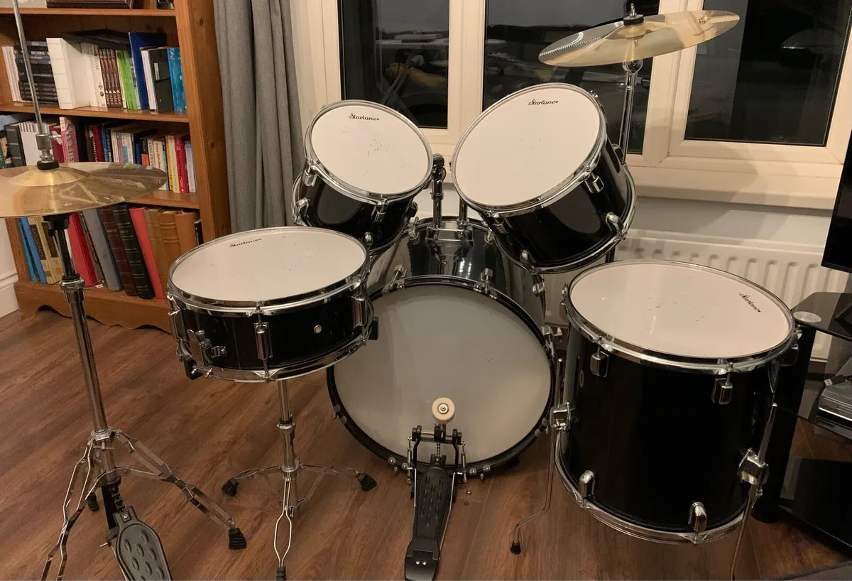 Drum kit - Image 1