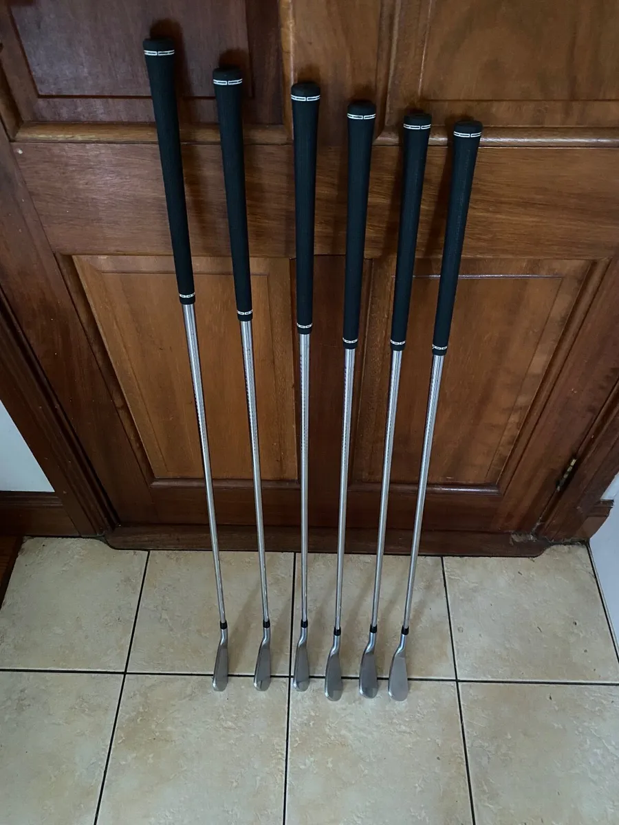 Titleist T150  irons 4/6/7/8/9/PW  Project Stiff - Image 2