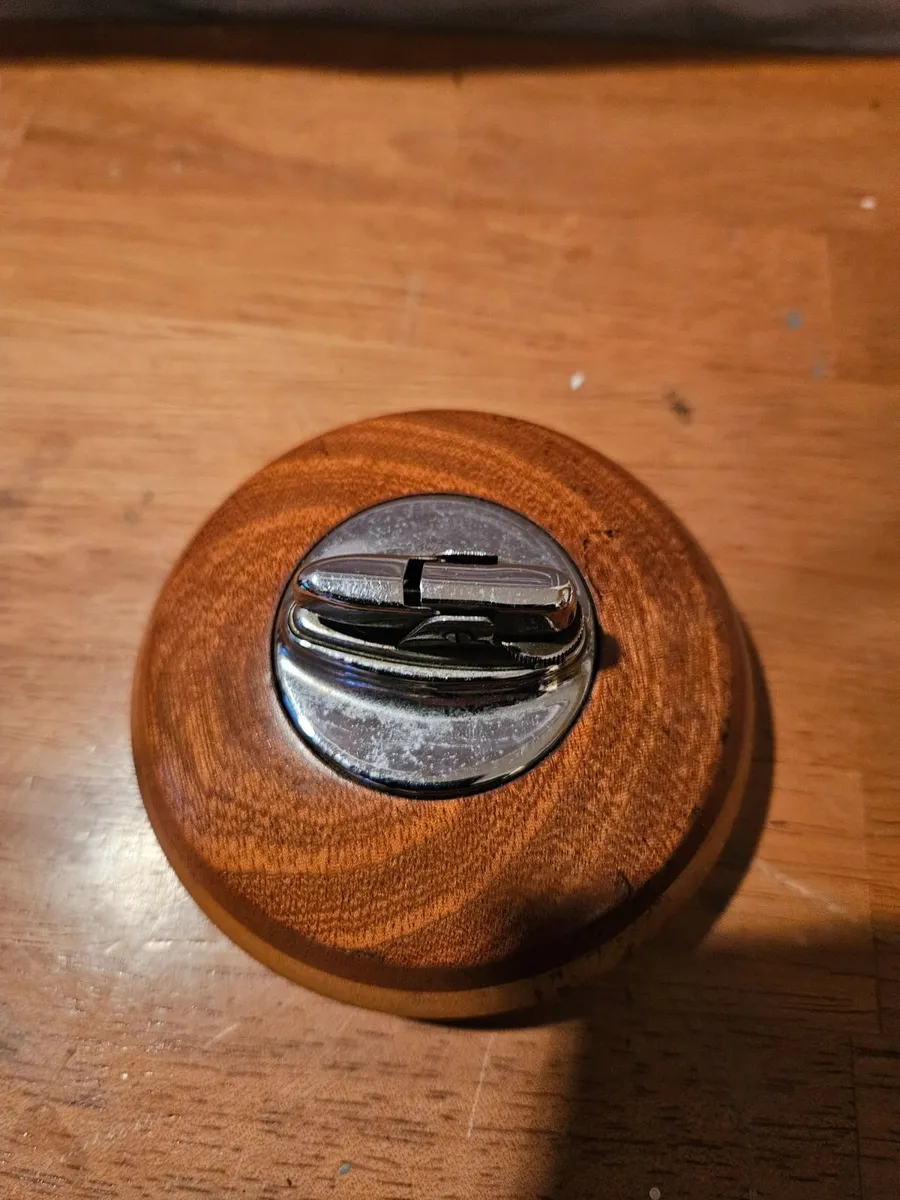 Vintage Cigarette Lighter - Image 1