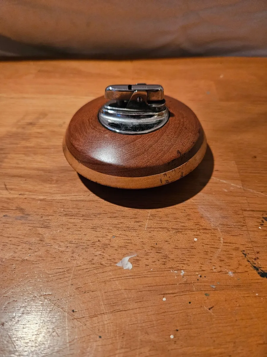 Vintage Cigarette Lighter - Image 3