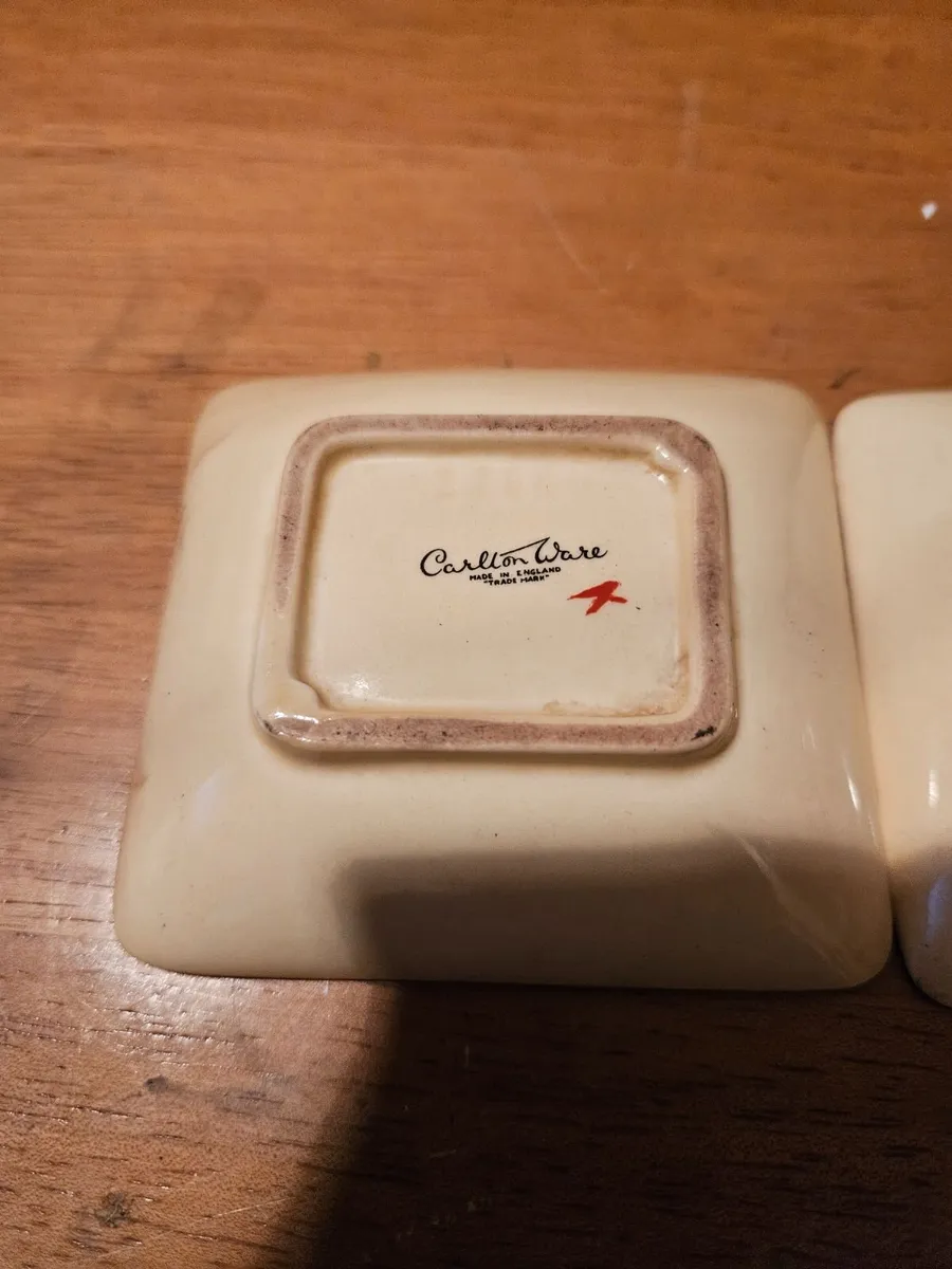 Vintage Carltonware Dishes - Image 3