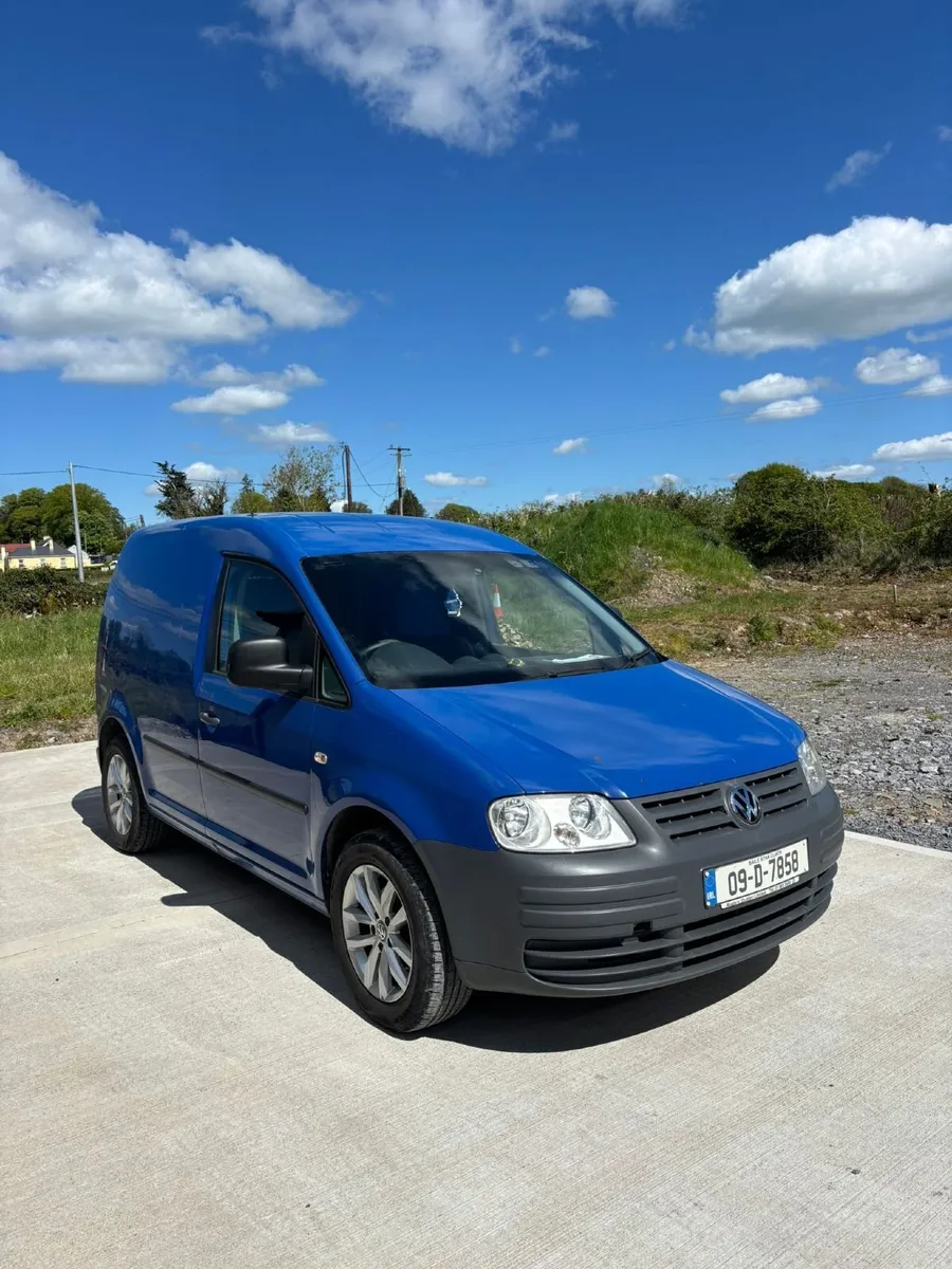 Volkswagen Caddy 2009 - Image 2