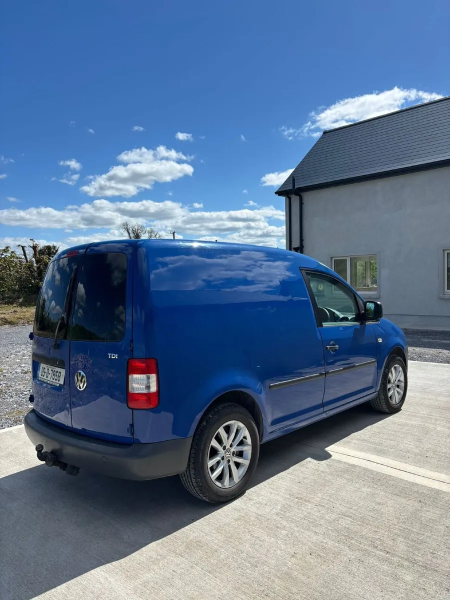 Volkswagen Caddy 2009 - Image 3