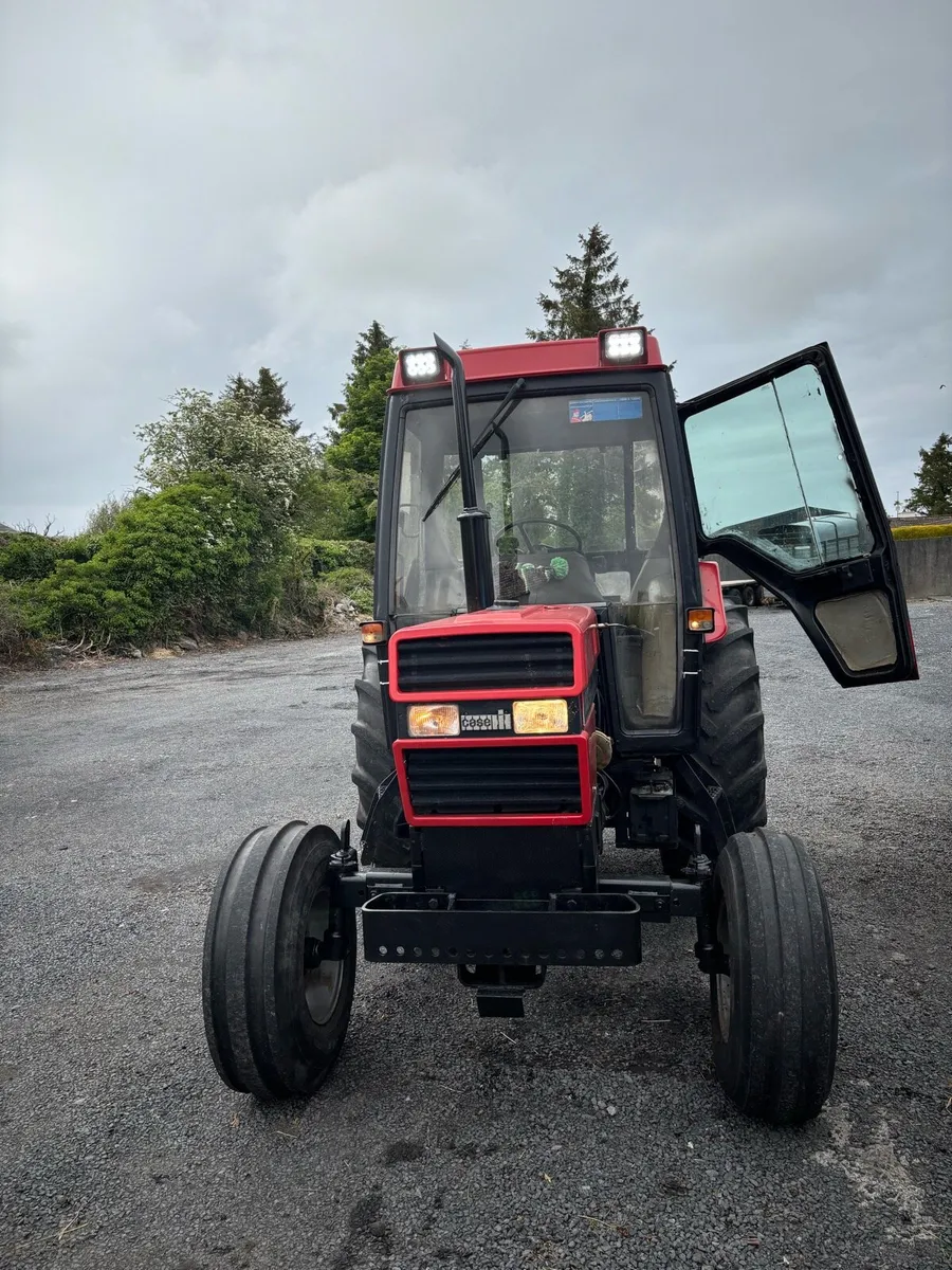 CaseIH 885XL - Image 2