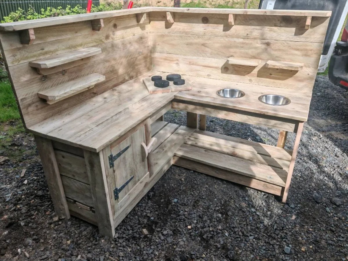 Mud kitchen - Image 1