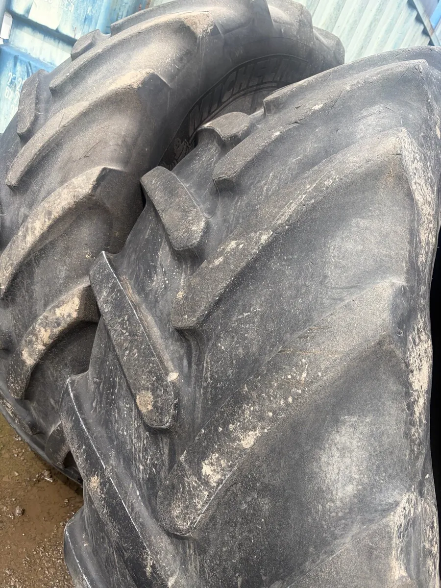 Tractor tyres - Image 1