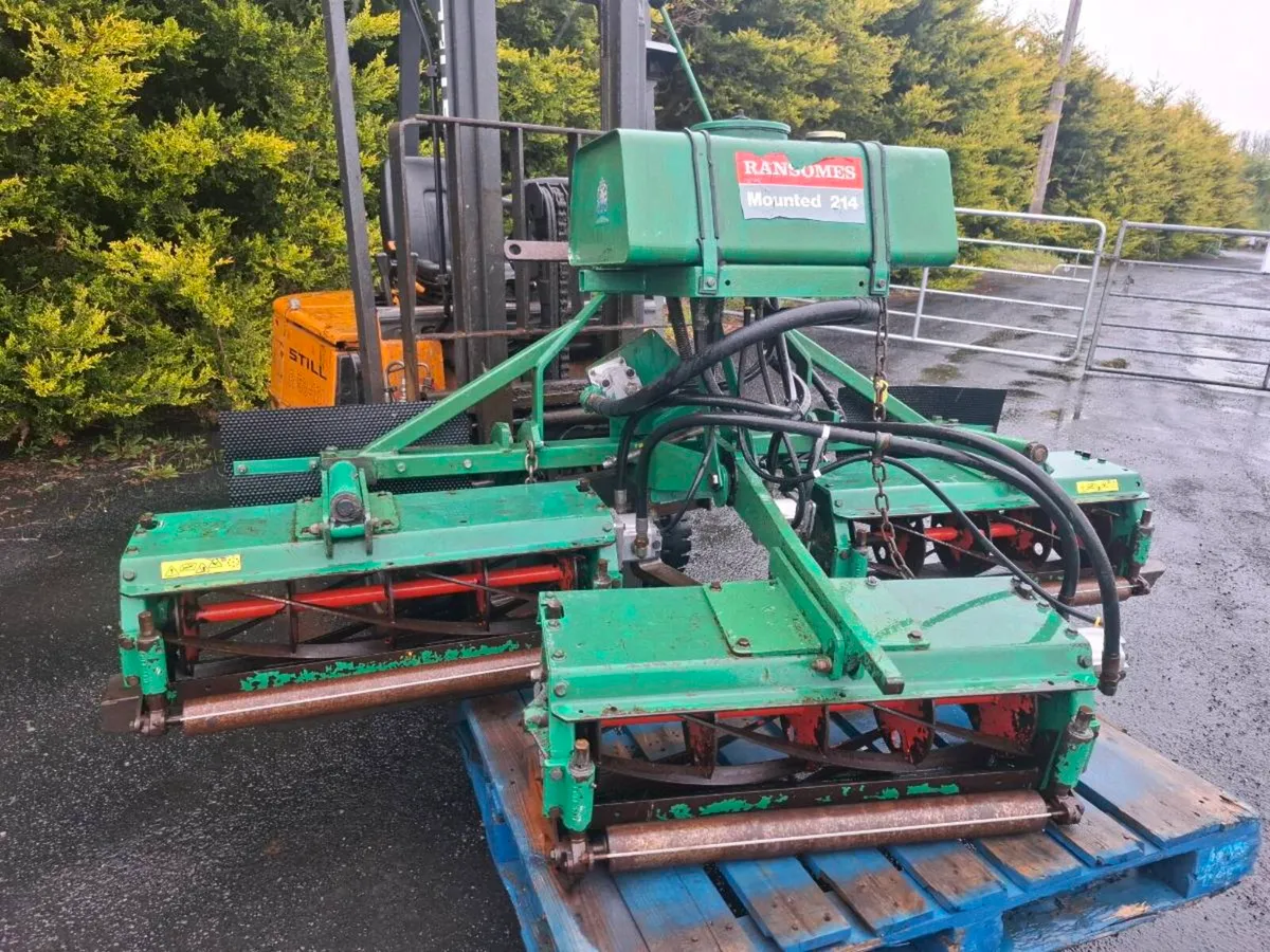 Ransomes tractor mounted 214 (Exceptional) - Image 1