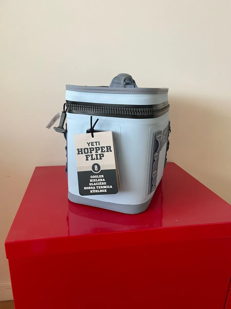 YETI hopper 8 cooler box - Image 3