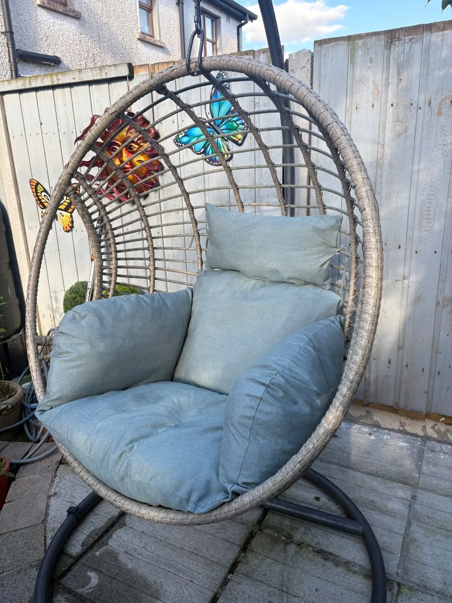 Xl size egg chair - Image 4