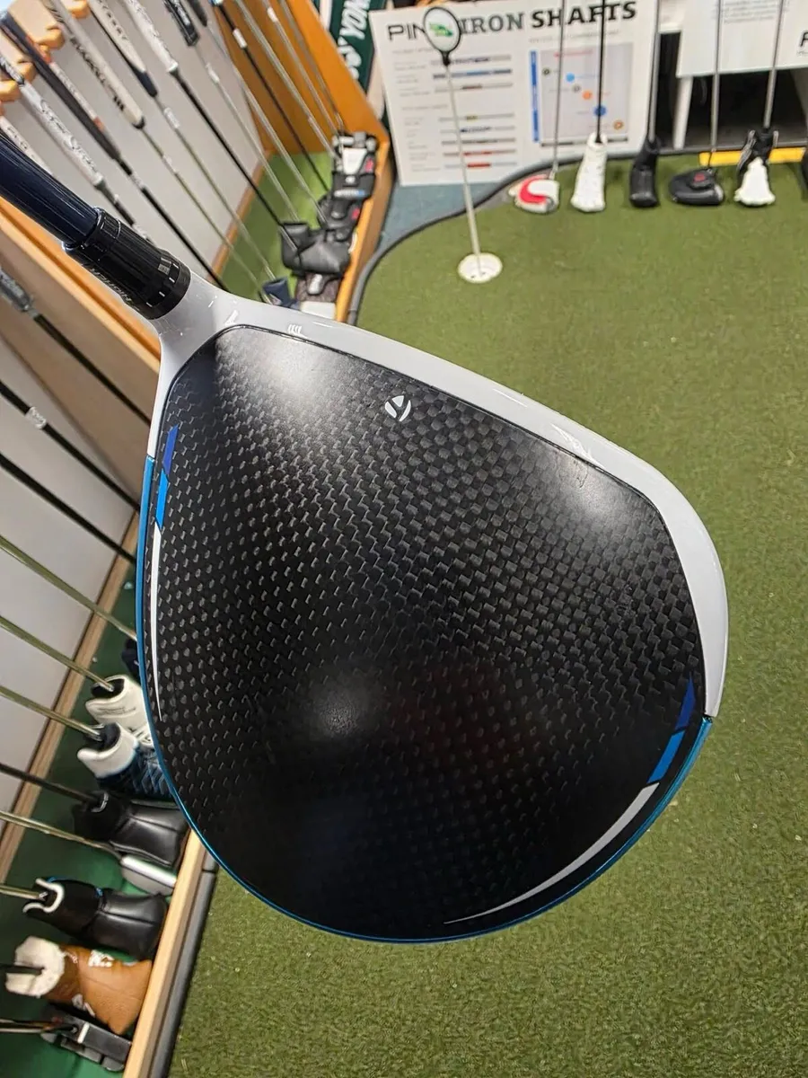 Taylormade Sim2 Max Driver - Image 3