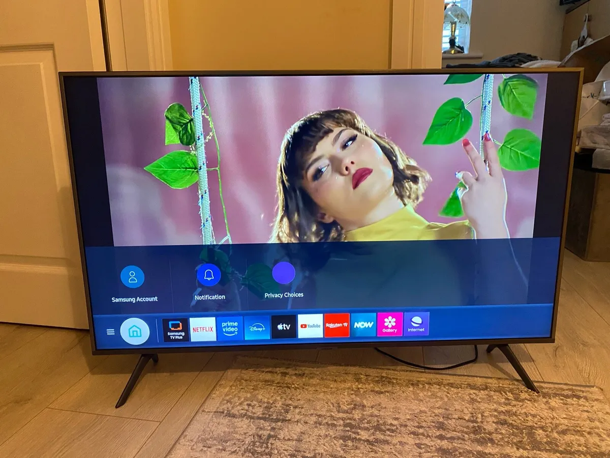 Samsung 4K 43 inch YouTube Netflix Disney - Image 3