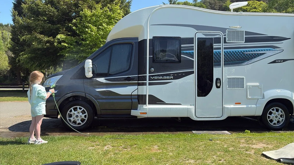 Motorhome - Image 3