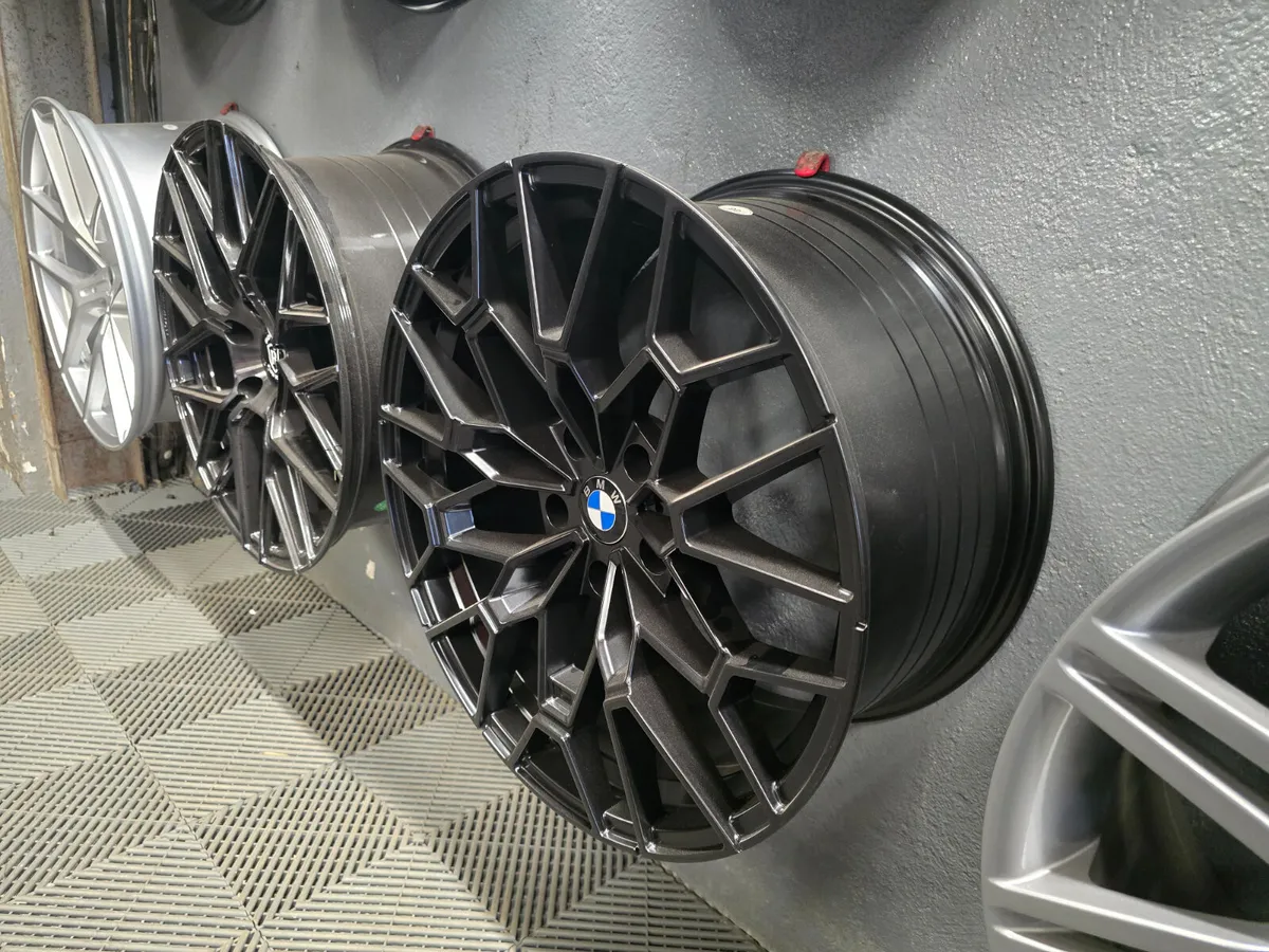 **Special** 19" BMW 827M Style