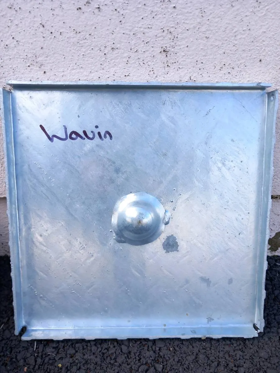 Manhole covers & frames. - Image 4