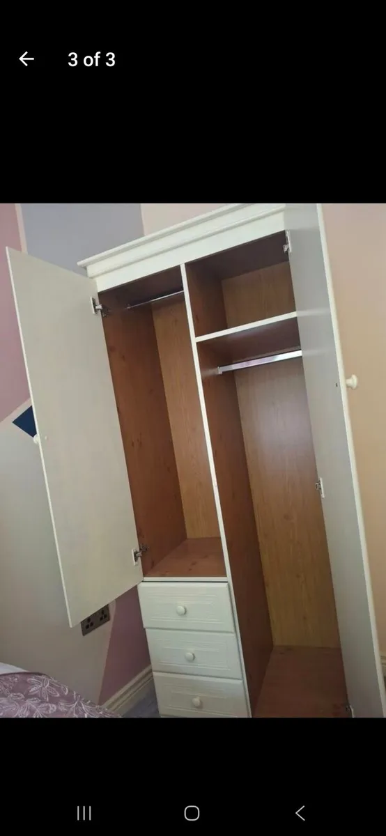 Freestanding wardrobe - Image 3