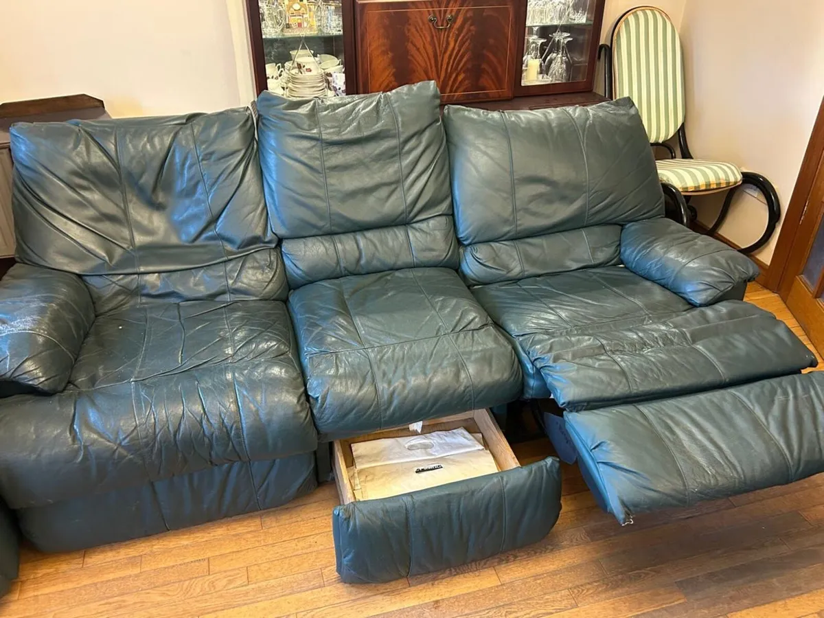 3 Seater Recliner Sofa + 2 Recliner Armchairs - Image 2