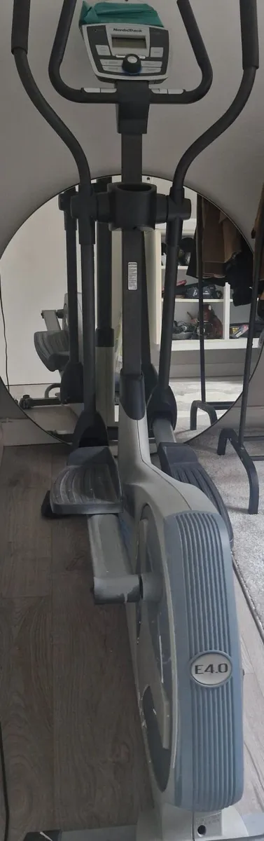 Crosstrainer - Image 1