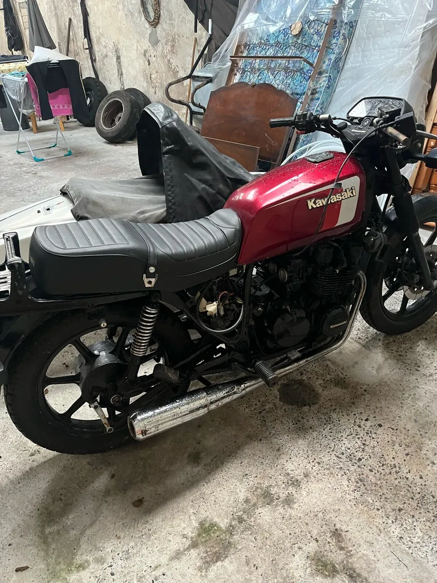 Motorbike - Image 4
