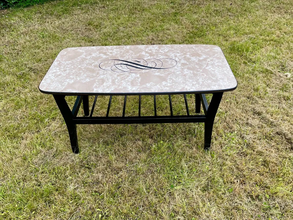 Vintage mid-century coffee table - Image 1
