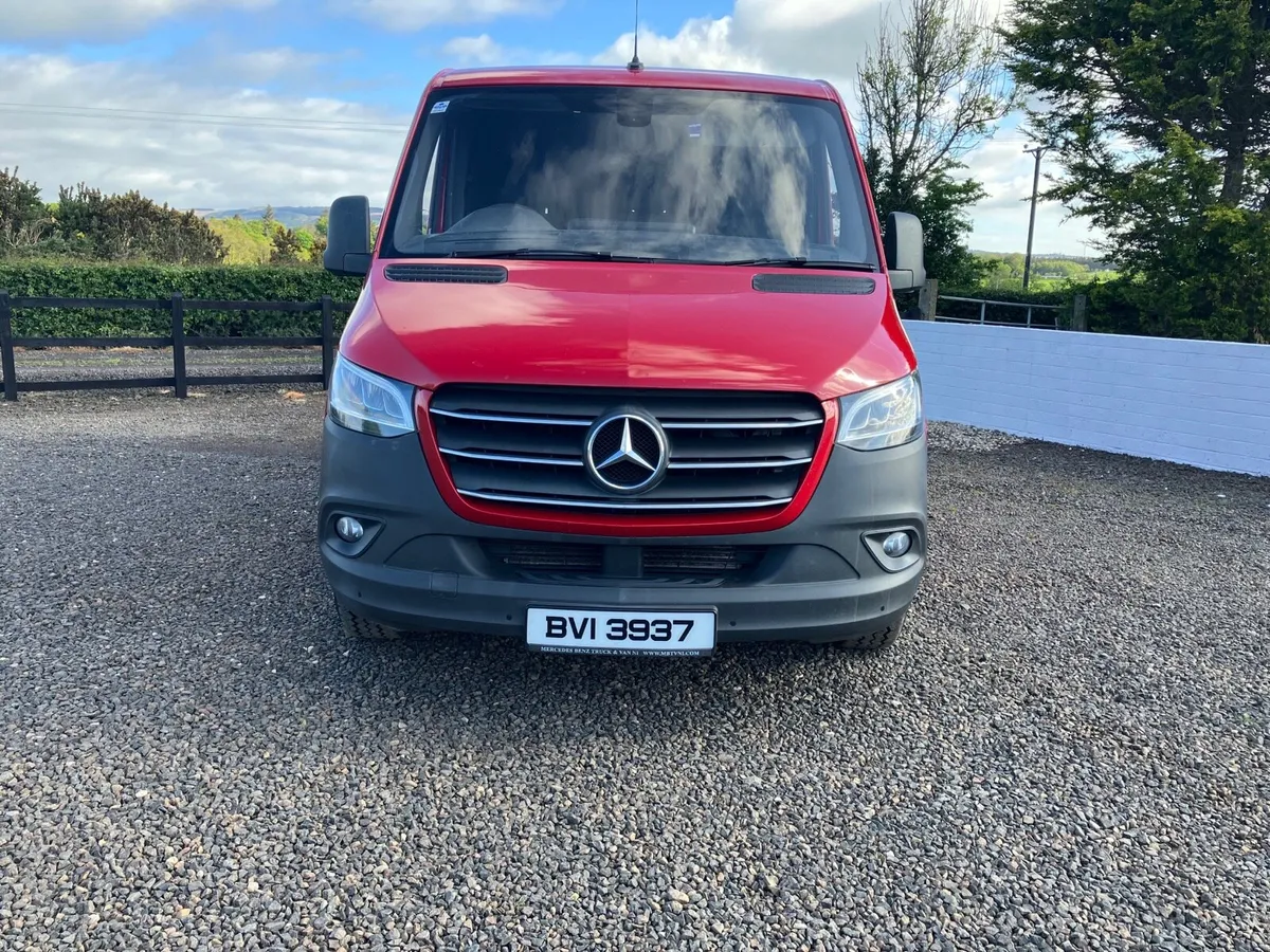 2019 Mercedes sprinter - Image 2