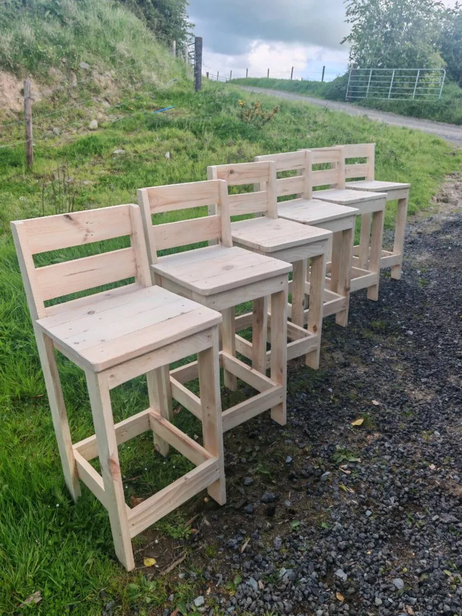 High stools - Image 1